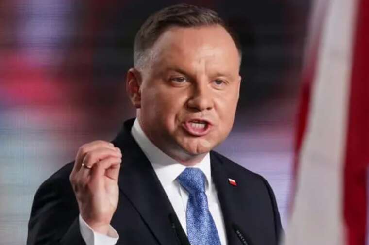 Дуда висловив претензії Шольцу, що той "перешкоджає" Трампу зупинити війну в Україні