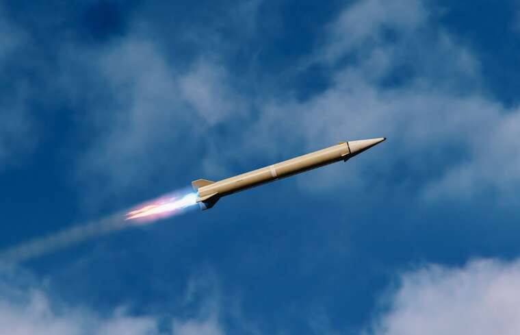 Одесские СМИ публикуют кадры падения баллистической ракеты «Искандер»