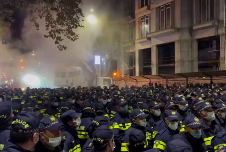 У Тбілісі спецназ зніс наметовий табір