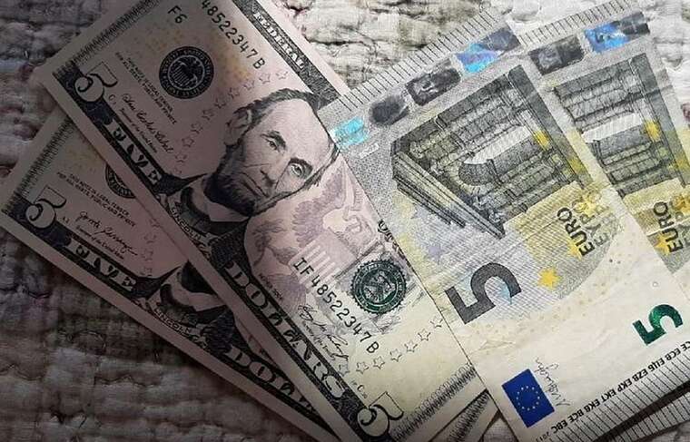 Молдова відв’язала курс від валюти США