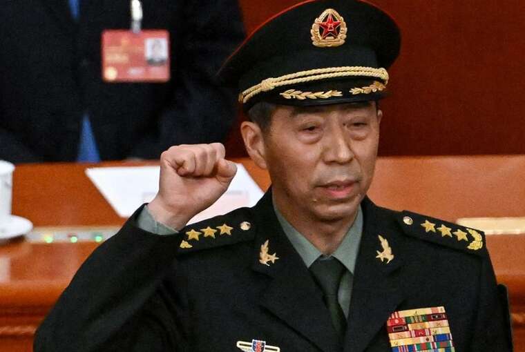 Міністр оборони Китаю відмовився зустрітися зі своїм американським колегою