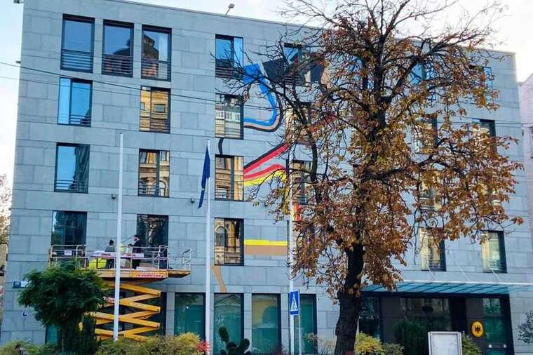 У Києві посольство Німеччини відкрилося в «обмеженому режимі»