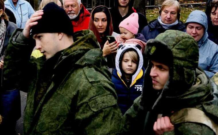 Окупанти почали активно мобілізувати молодь в Марупольському районі