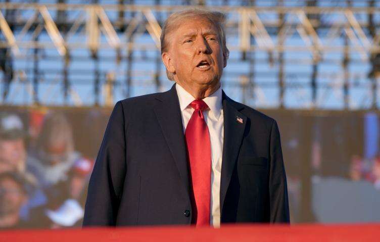 WP: Трамп обговорює Україну з європейськими лідерами, ставлячи запитання про План перемоги Зеленського