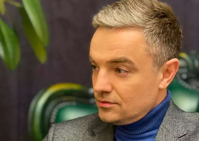 Відомого спортивного коментатора Романа Кадєміна помітили на "мітингу проти ТЦК"