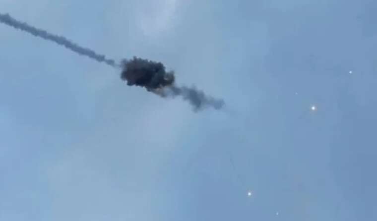 В Запорожье прозвучали взрывы: работает ПВО