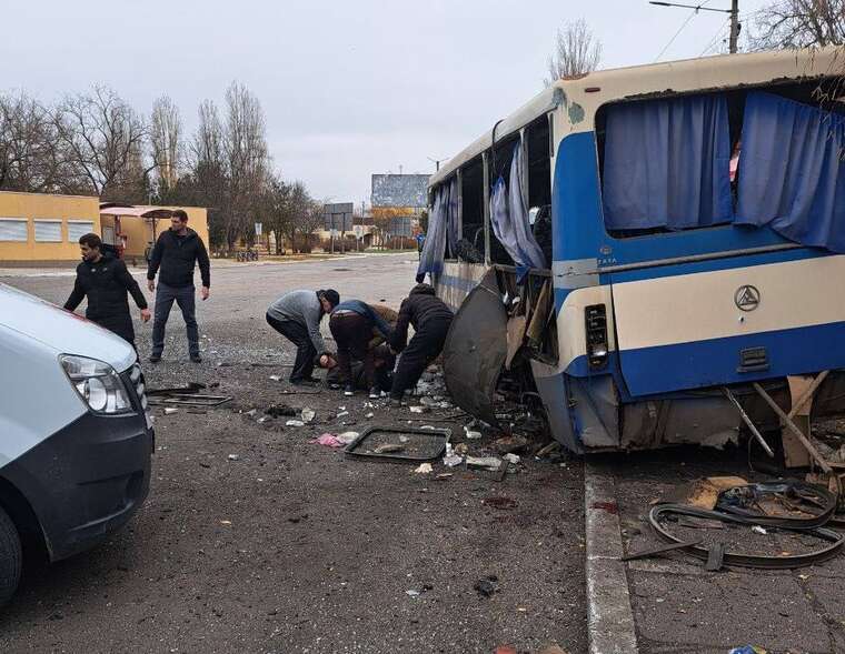 In the occupied Nova Kakhovka, a bus came under fire