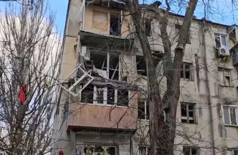 Херсонська ОВА показала наслідки ворожого обстрілу міста та області