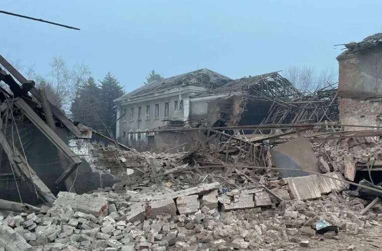 Школи в Слов’янську закрили через загрози безпеці: публічні заходи скасовують