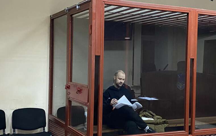 Військового Гнезділова, який публічно пішов у СЗЧ, залишили під вартою