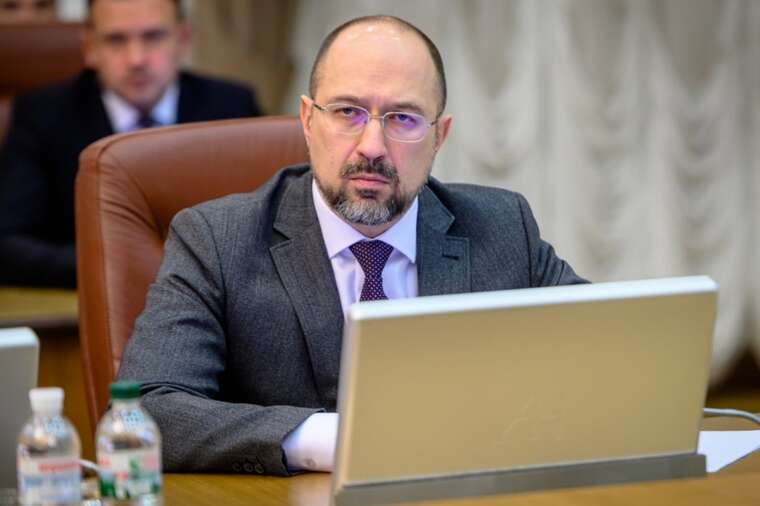 At present, the opening of the airspace is impossible, - Shmyhal