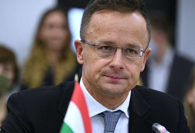 Сийярто заявил, что война в Украине скоро закончится