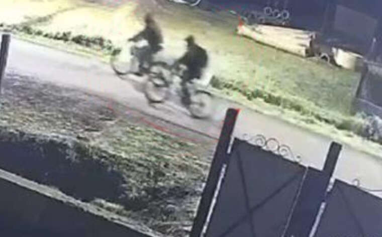 На Закарпатье поймали диверсантов: подожгли сельсовет и мобильную вышку