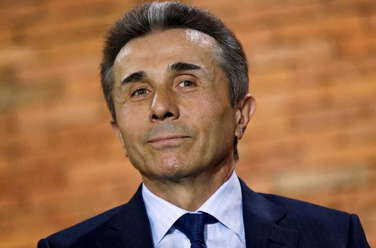 У Тбілісі протестувальники спалили труну з фотографією Іванішвілі