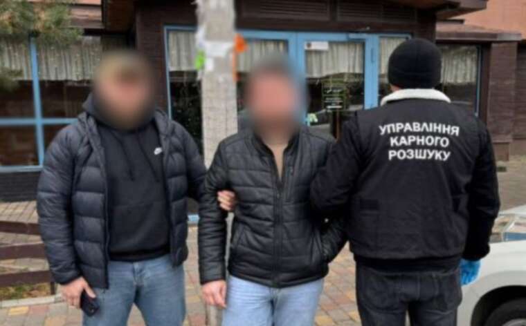 На Одещині затримали чоловіка, який за 100 доларів підпалив відділення пошти