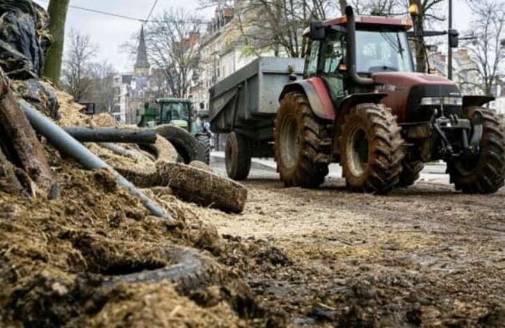 Во Франции аграрии организовали очередную масштабную акцию протеста