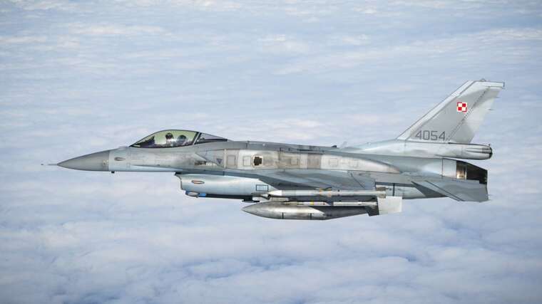 Польша подняла авиацию из-за масштабной российской атаки на Украину