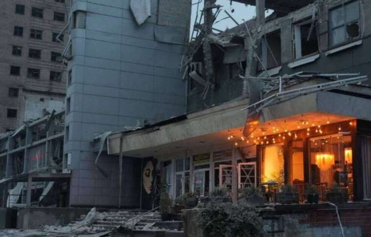 A video has surfaced online showing a missile strike on a clinic in Zaporizhzhya