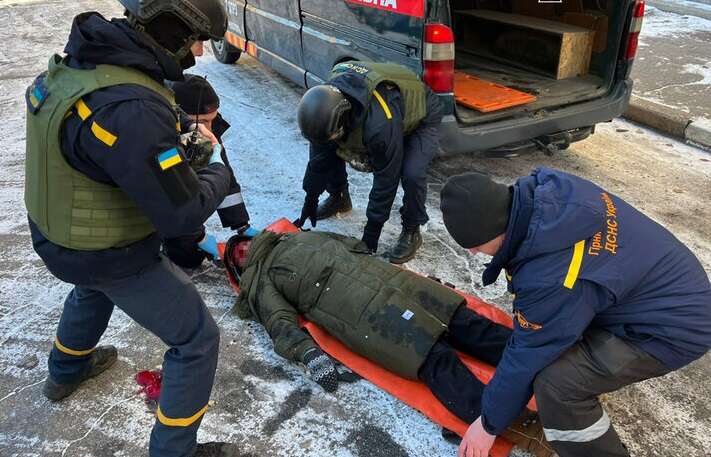 The Russian army struck Nikopol: a woman was injured, there is damage