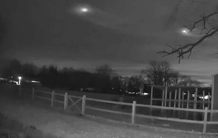 Американців попросили не відкривати вогонь і не збивати НЛО