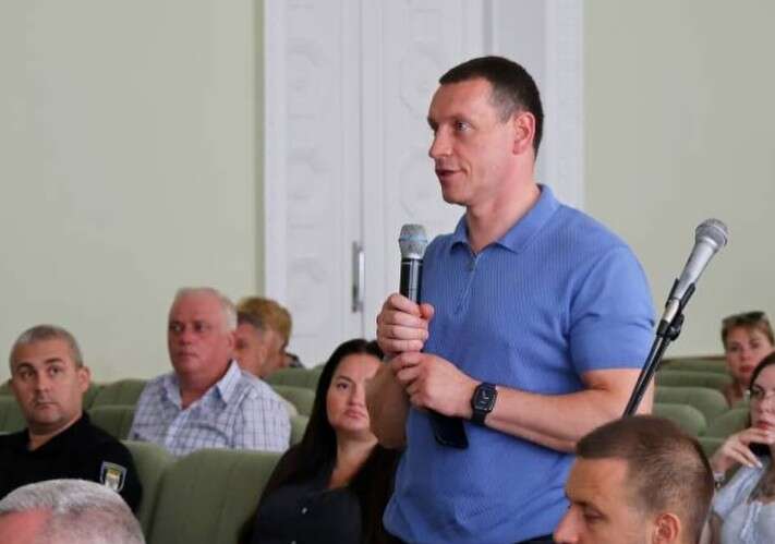 Наличный миллионер: советник секретаря Черниговского горсовета хранит 30 миллионов гривен наличными