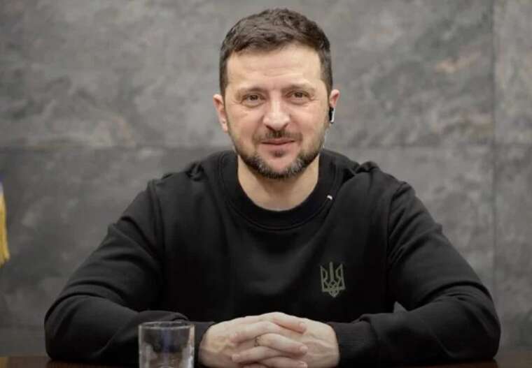 Zelenskyy does not rule out that he may become a comedian again