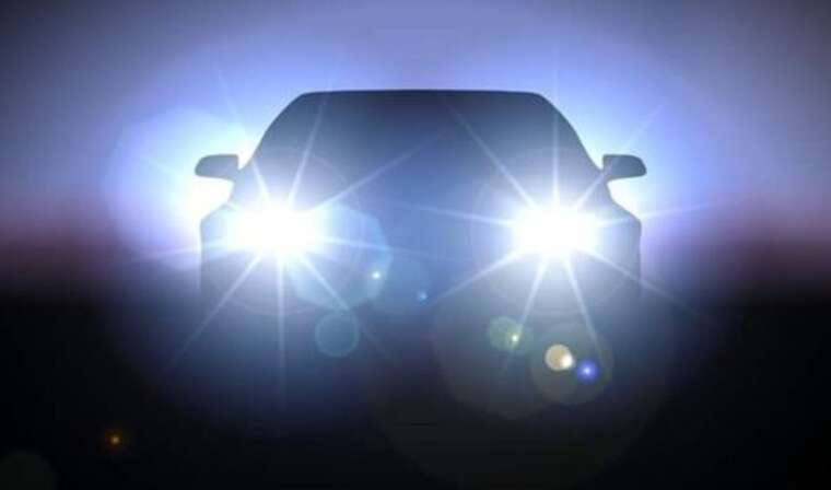 В Польщі за миготіння дальнім світлом водіям загрожує штраф і штрафні бали