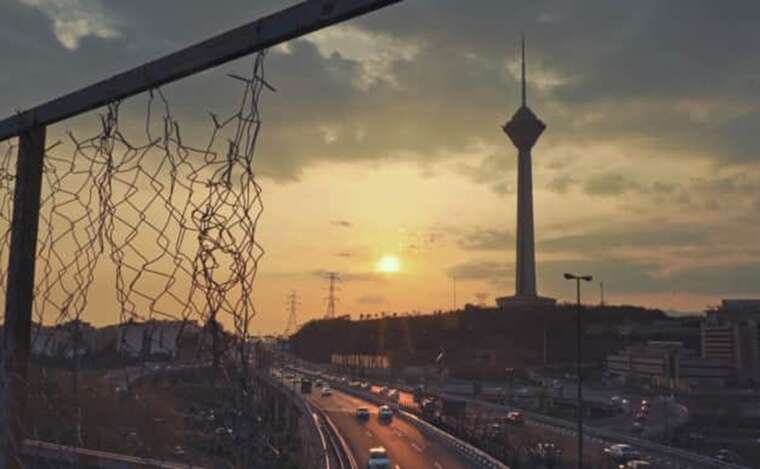 В Ірані кризова ситуація в енергетиці: не працюють заводи та установи, школи зачинили