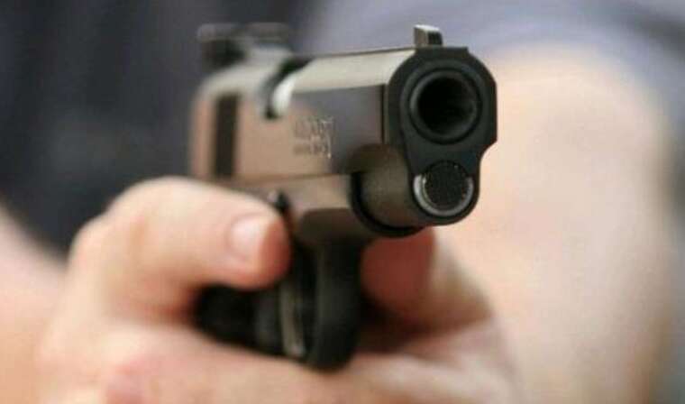 Поліцейські заарештували чоловіка, який відкрив вогонь по будинку в Черкасах