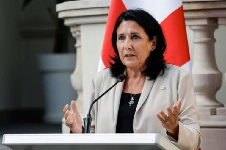 Президентка Грузії дала владі сім днів на призначення нових виборів