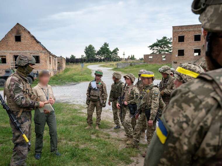 Посол Боднар: "Украинский легион" не будет воевать как отдельное подразделение