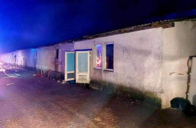 У Сумській області російська армія обстріляла рятувальників під час ліквідації наслідків попереднього нападу