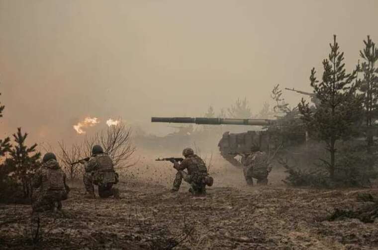 Ситуація на фронті: противник здійснив понад 4600 обстрілів позицій ЗСУ