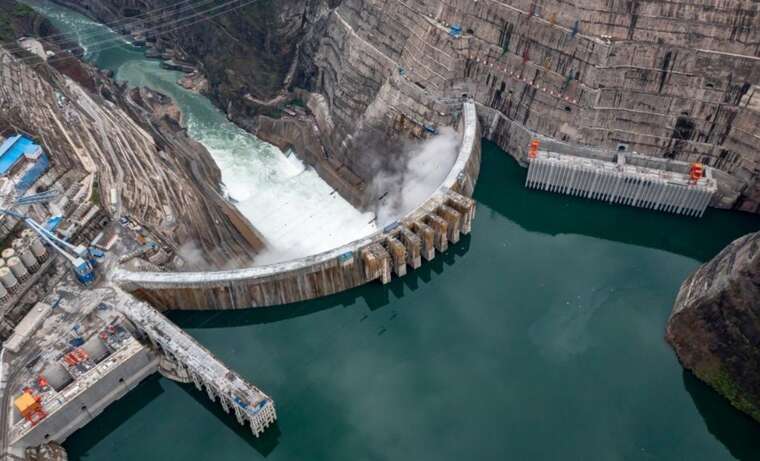 Китай побудує найпотужнішу ГЕС у світі на території Тибету, – Reuters