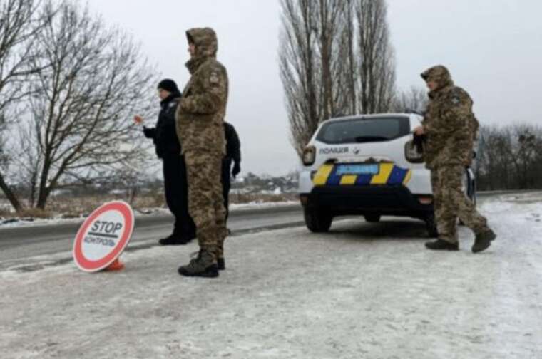 Харківські ТЦК почали використовувати кілька авто для зупинки потенційних призовників