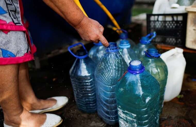 В оккупированном Донецке снова дефицит воды: после смены графика "стало еще хуже"