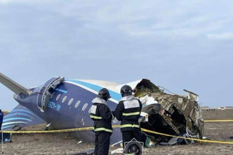 Казахстан відправить до Бразилії чорні ящики азербайджанського літака