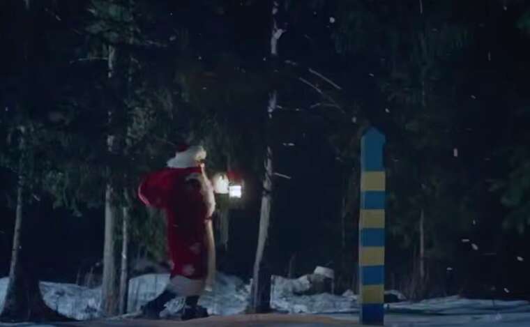 ДПСУ показала зворушливе відео, як Санта Клаус перетнув кордон України