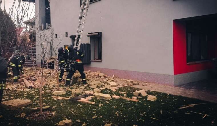 Атака на Киевскую область: есть пострадавшая, аварийно-спасательные работы завершены