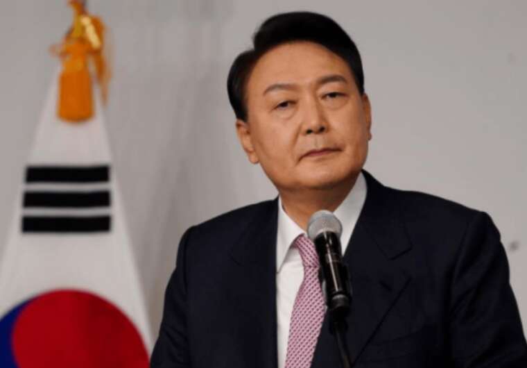 У Південній Кореї слідчі не змогли заарештувати президента Йоля