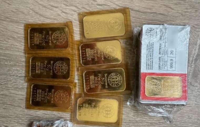 At the border checkpoint with Poland, over 60 gold bars were found in a car