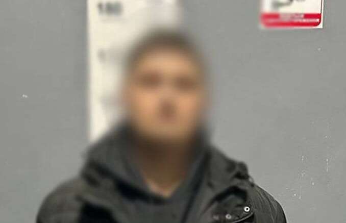 У Києві затримали рецидивіста, який пограбував пенсіонера в ліфті багатоповерхівки