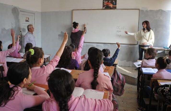 В Сирии новое правительство меняет образовательную программу: школьникам хотят навязать исламистскую повестку