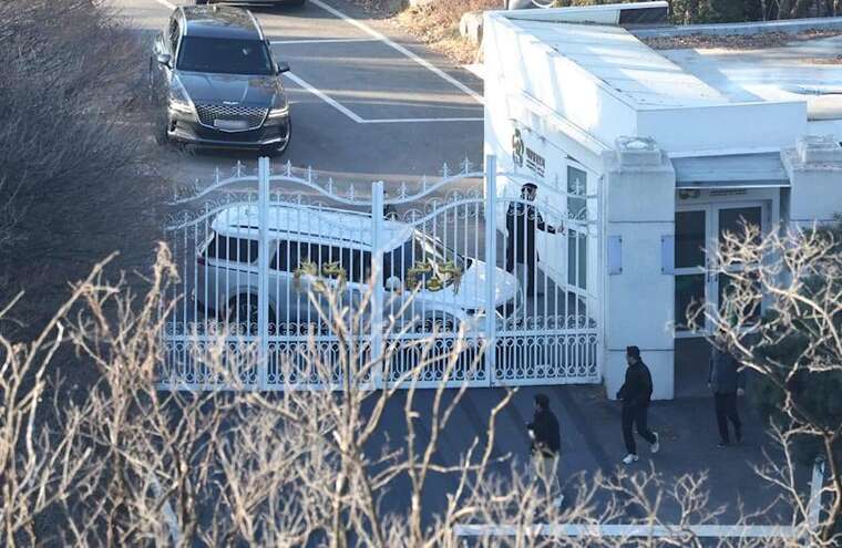 Юн Сок Йоль сховався від арешту в президентському палаці