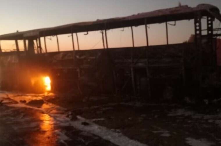 У Пакистані вибухнув автобус: загинули 4 особи, понад 30 людей дістали поранень