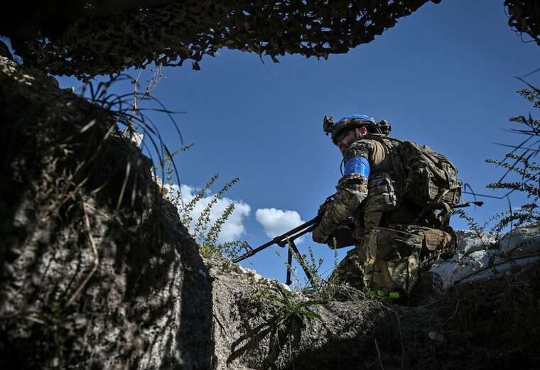 Втрати ворога: ліквідовано 1730 російських солдатів та 25 артсистем