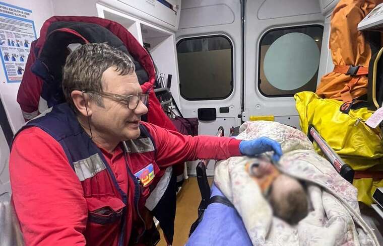 У столиці немовля кілька днів провело в замкненій квартирі: поліція розшукує 16-річну матір