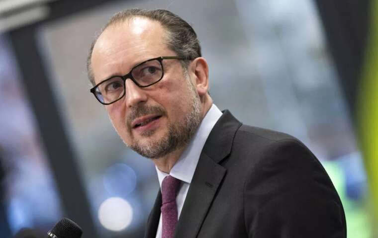 Міністр закордонних справ Австрії не увійде до уряду з ультраправими