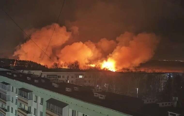 In the Russian city of Nizhnekamsk, an oil refinery is on fire