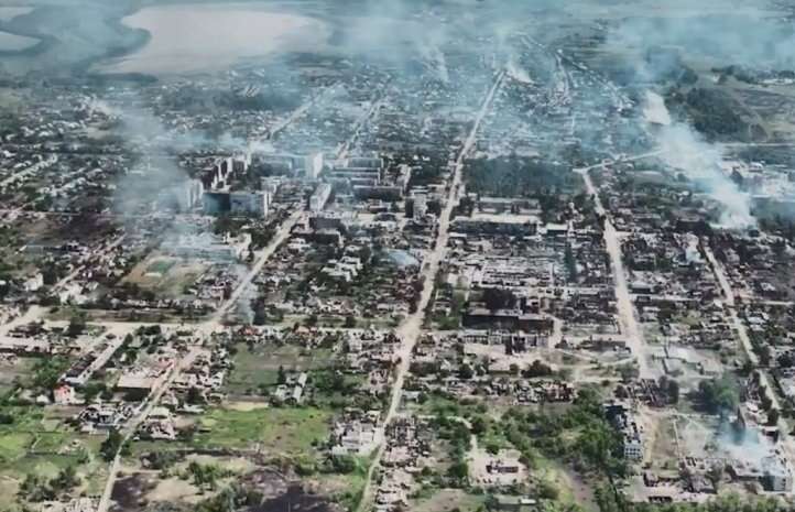 ЗС РФ завдали удару по Вовчанську з ТОС-1А "Солнцепек"